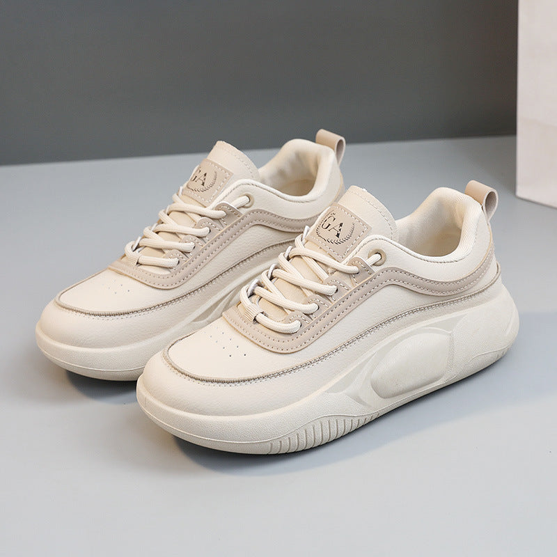 Damen Sportliche Sneakers mit dämpfendem Obermaterial und charakteristischer Sohle R&B
