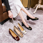 Damen elegante Ballerinas mit modischem Schmuckdetail