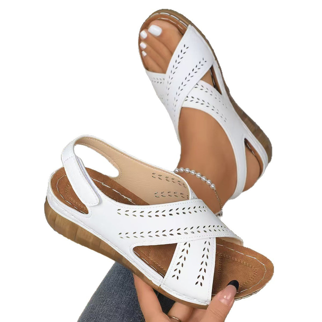 Damen luftige Riemchensandalen mit trendigen Cut-Outs R&B