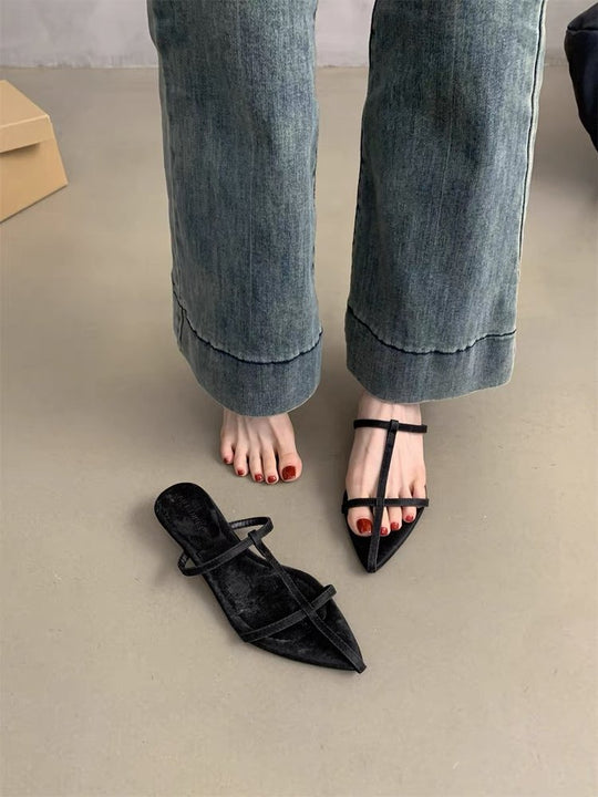Damen elegante Slipper mit verstellbaren Riemen und spitzem Design R&B