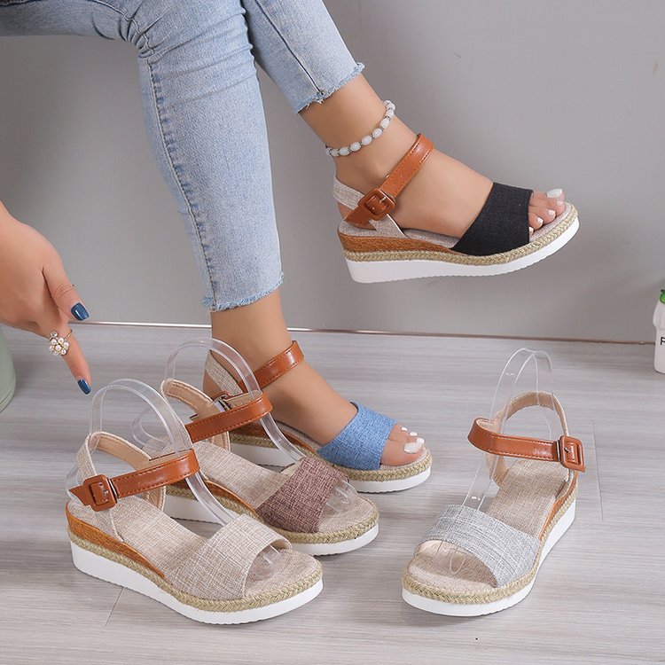 Damen Wedge-Sandalen mit modernem Schnitt und verstellbarem Riemen R&B