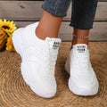 Damen Sportliche Sneakers mit luftiger Oberflächenstruktur und dämpfender Sohle R&B