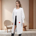 Damen Strickjacke mit Herzapplikationen und lockerer Passform R&B