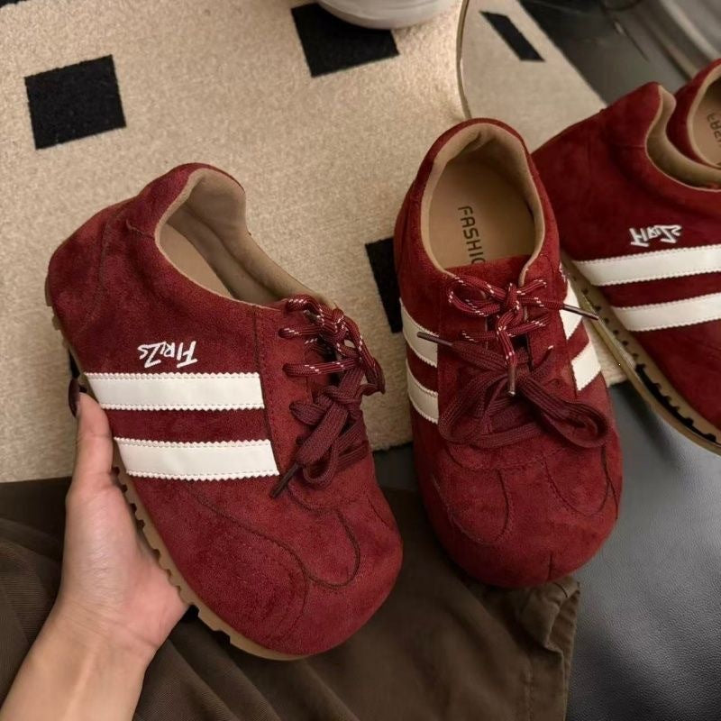 Damen modische Riemchen Sneaker aus Wildleder R&B