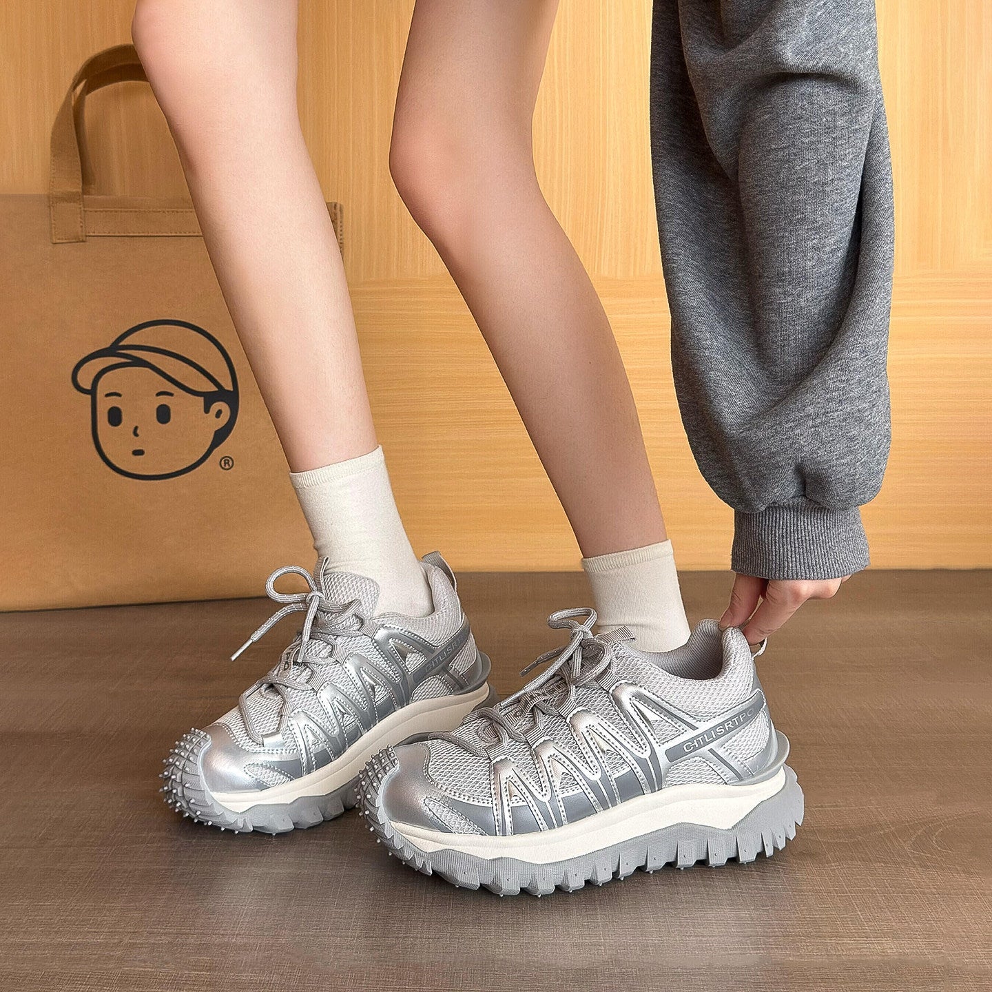 Damen sportliche Multifunktions-Sneaker mit rutschfester Sohle R&B