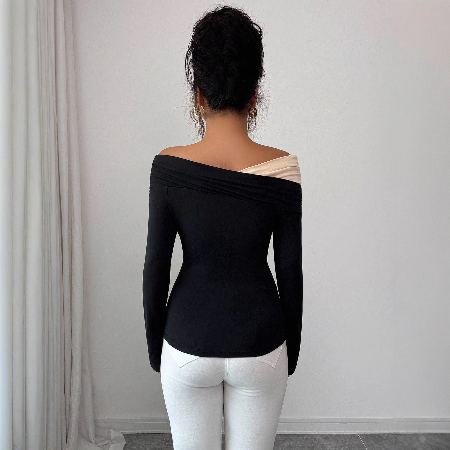 Damen nan asymmetrisches Carmen-Top mit Schulterraffung und körperbetonter Jersey-Passform R&B