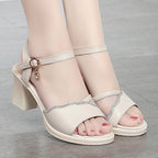 Damen Elegante Riemchen-Pumps mit verziertem Blockabsatz