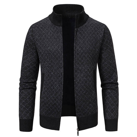 Herren Strickjacke mit modernem Zopfmuster und hohem Kragen R&B