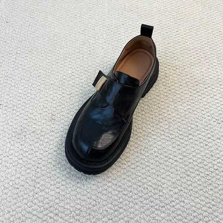 Damen Modische Slip-On Schuhe mit komfortabler Gummisohle und eleganter Schnallenapplikation