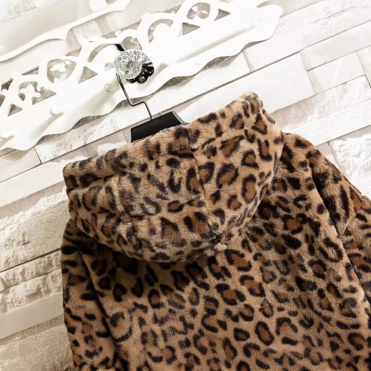 Damen kuschelige Fleecejacke mit Leopardenmuster und Kapuze R&B