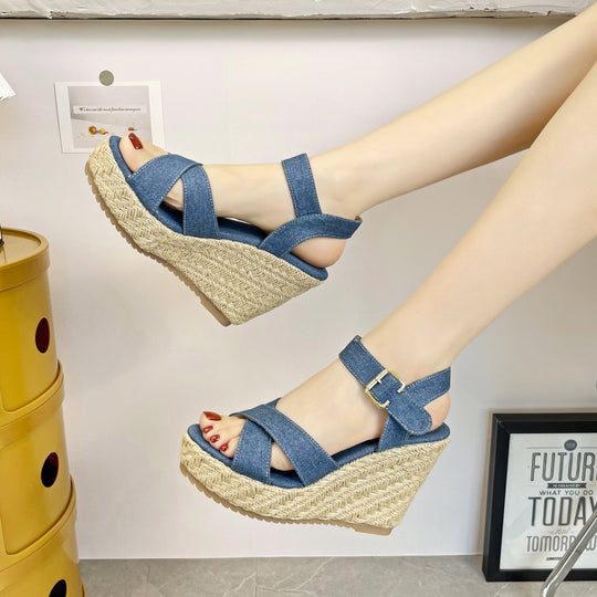Damen nan Keil-Espadrille-Sandale mit geflochtener Juteplattform, gekreuzten Textilriemen und verstellbarer Metallschnalle R&B