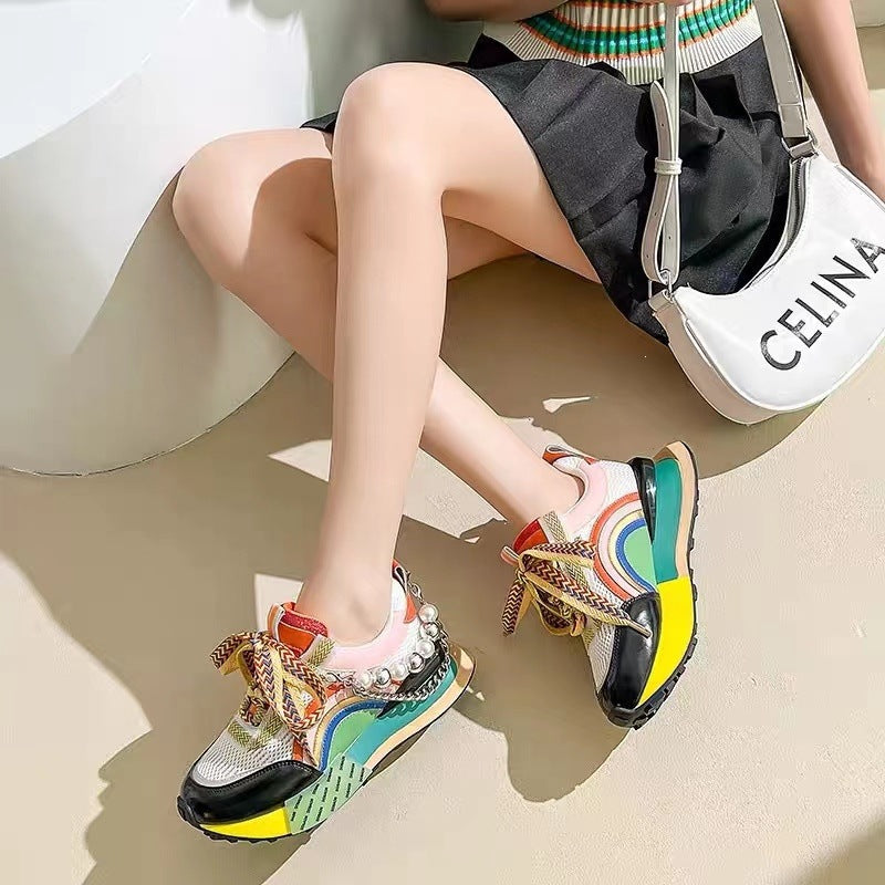 Damen Sportliche Sneakers mit modischem Ketten- und Perlenschmuck R&B