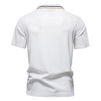 Herren Poloshirt mit modernem Streifenakzent und samtweichem Gewe
