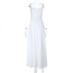 Damen langes Sommerkleid mit tailliertem Oberteil und eleganten Knopfdetails