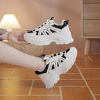 Damen Sportliche Chunky Sneakers mit atmungsaktiver Oberflächenstruktur R&B