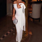 Damen Elegantes Off-Shoulder Maxikleid mit figurformendem Schnitt und schwingendem Saum R&B