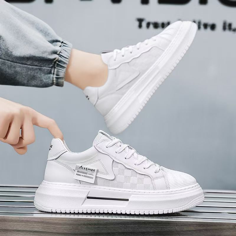 Damen Kompakte Sneaker mit robustem Plateau und modischem Design