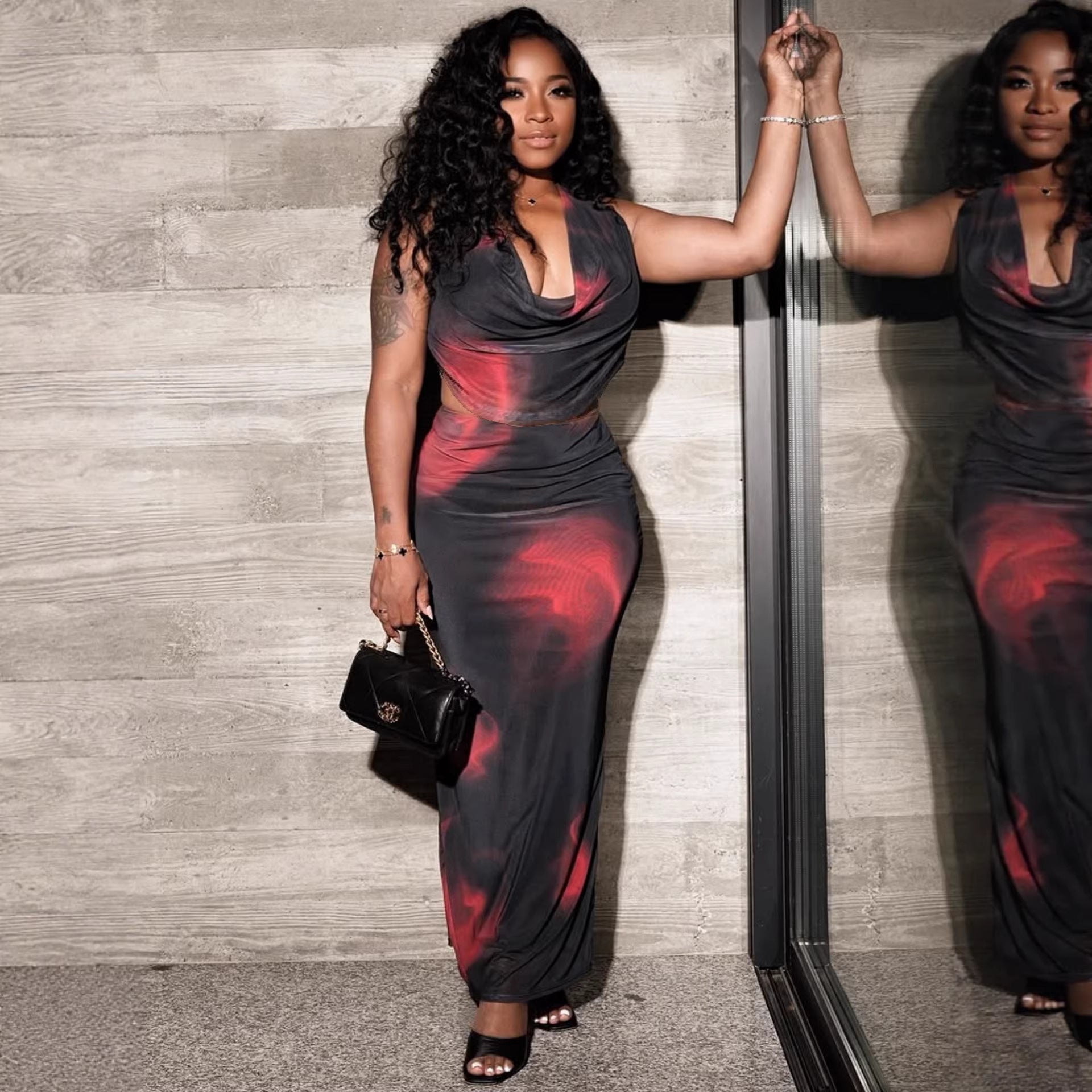 Damen elegantes Maxikleid mit schulterfreiem Design und fließendem Saum R&B