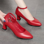 Damen Elegante Pumps mit geschmackvollem Riemchen und komfortablem Blockabsatz