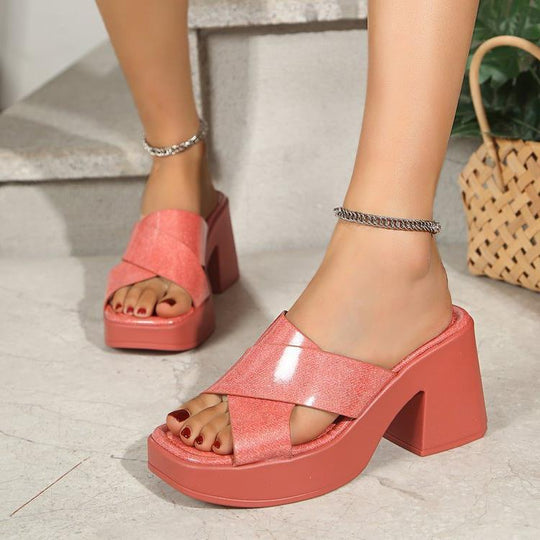Damen Plateau-Sandalen mit glänzenden Riemen und blockartigem Absatz R&B