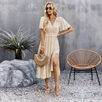 Damen Midikleid mit Schößchen, elastischem Tailleneinsatz und eleganten Rüschen R&B
