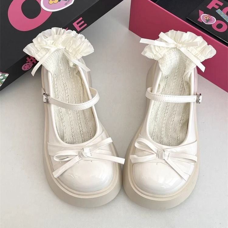 Damen Modische Plateau-Sandalen mit eleganter Blütenapplikation R&B