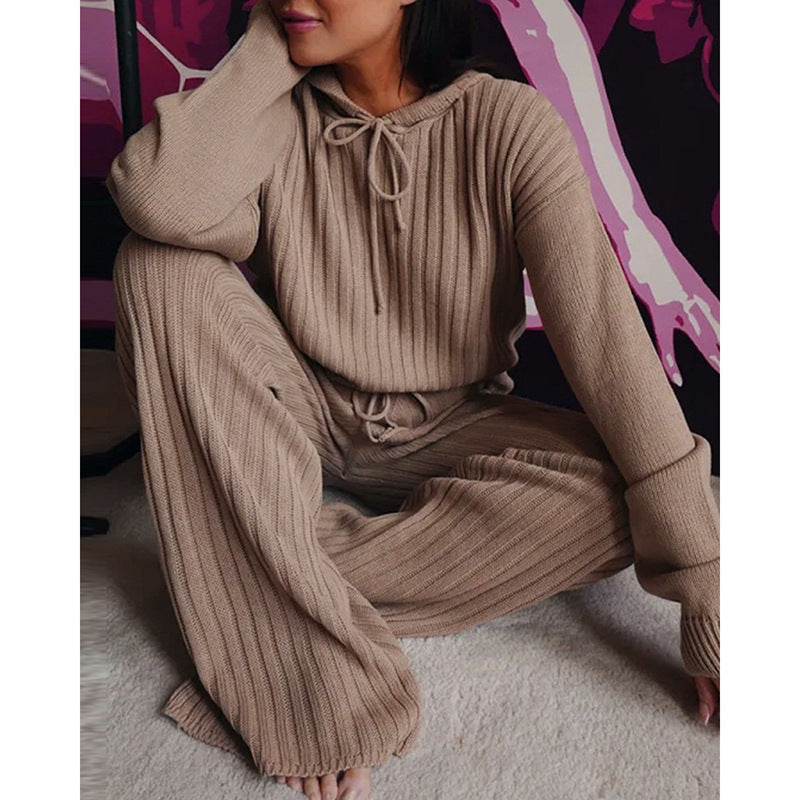 Damen Loungewear-Set mit tiefem V-Ausschnitt und breiten Hosenbeinen R&B