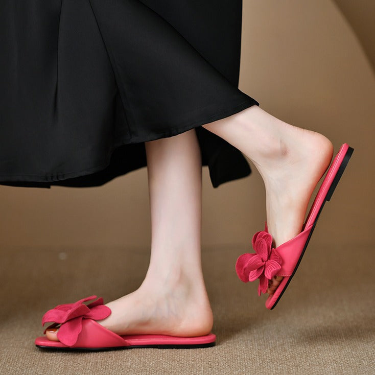 Damen Flache Sandalen mit dekorativer Blumenapplikation und komfortabler Fußbett