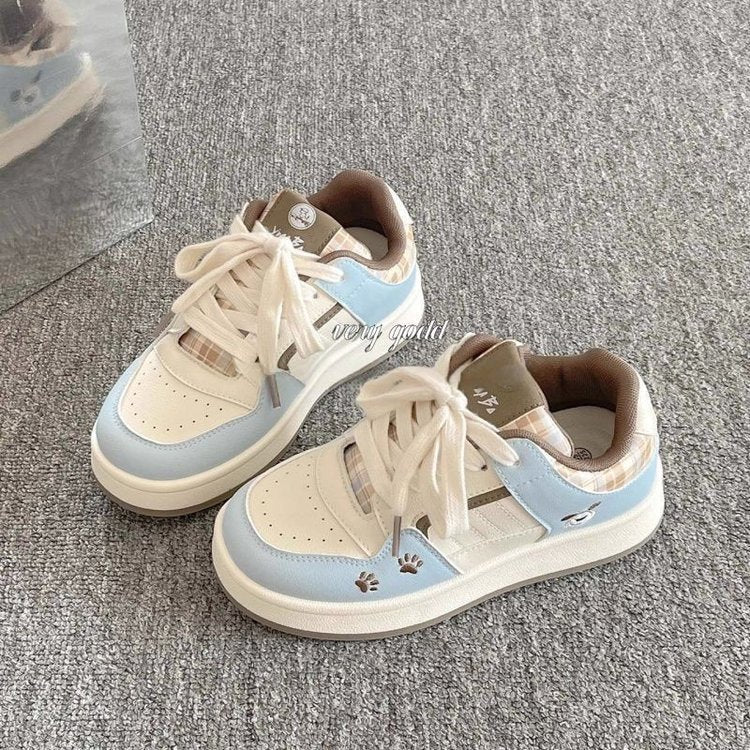 Damen modische Sneakers mit einzigartigen Detailapplikationen und komfortabler Sohle R&B