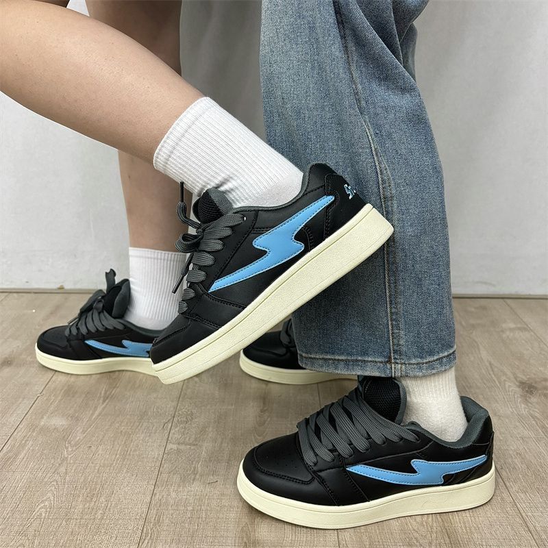 Damen Sneakers im modernen Design mit hochwertigem Obermaterial R&B