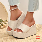 Damen Wedge-Pantoletten mit elegantem Stoffoberteil und komfortablem Fußbett