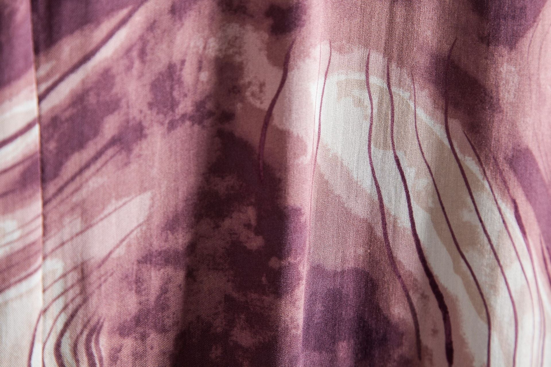 Damen Kurzarmhemd mit kreativem Aquarell-Design