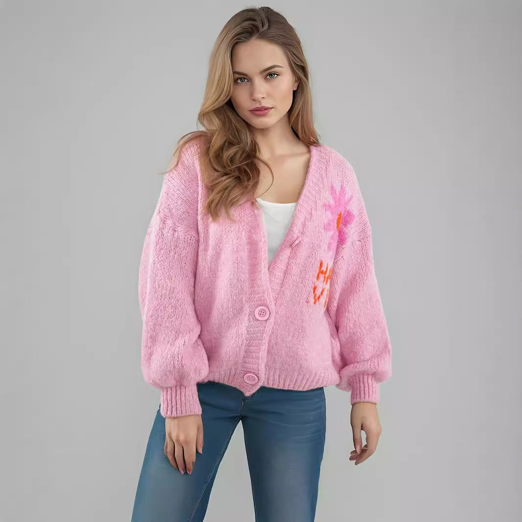 Damen gemütlicher Strickcardigan mit floralem Design und modernen Knopfdetails R&B