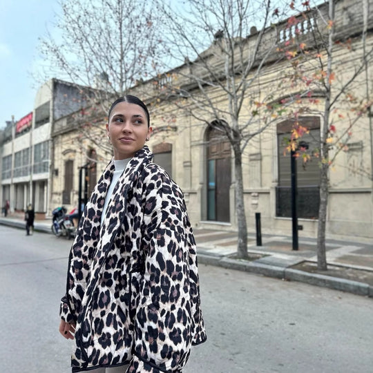 Damen lässige Leopardenmuster Jacke mit praktischem Schnitt und großen Taschen R&B