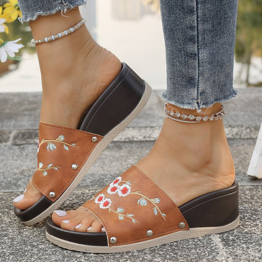 Damen modische Sandalen mit floralem Kunstlederdesign und rutschfester Sohle R&B