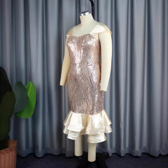 Damen Elegantes Abendkleid mit schimmernden Pailletten und femininem Rüschensaum R&B
