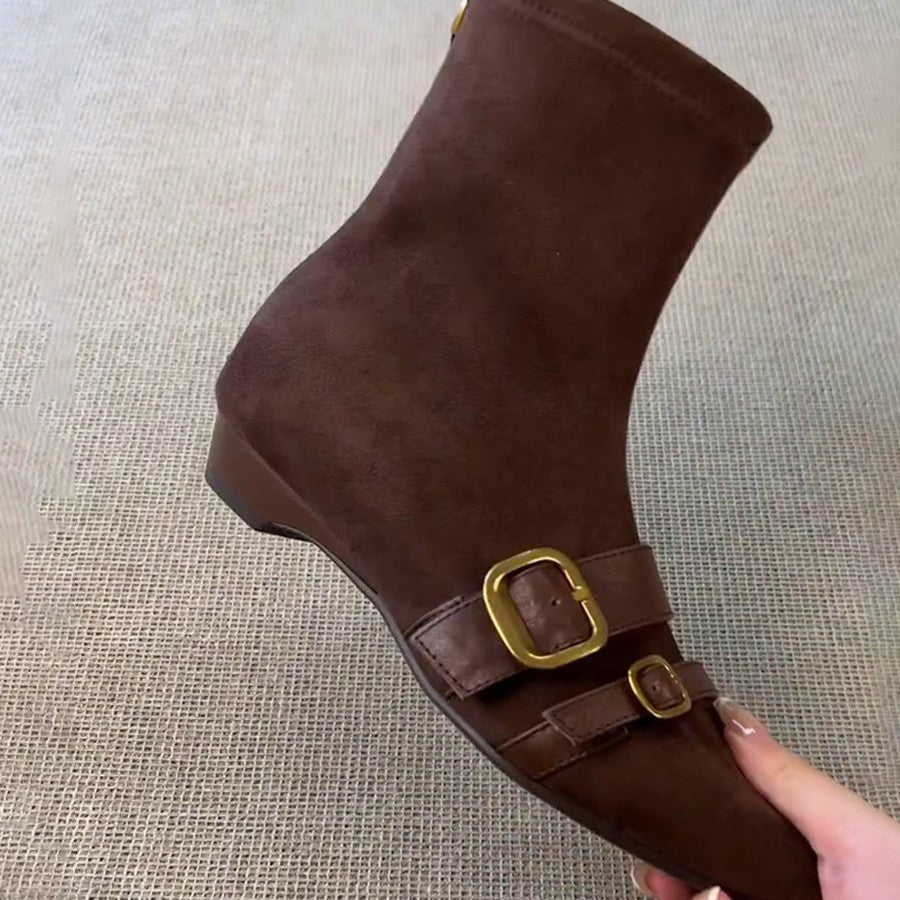 Damen Ankle Boots mit modischem Schnitt und elegantem Riemendetail