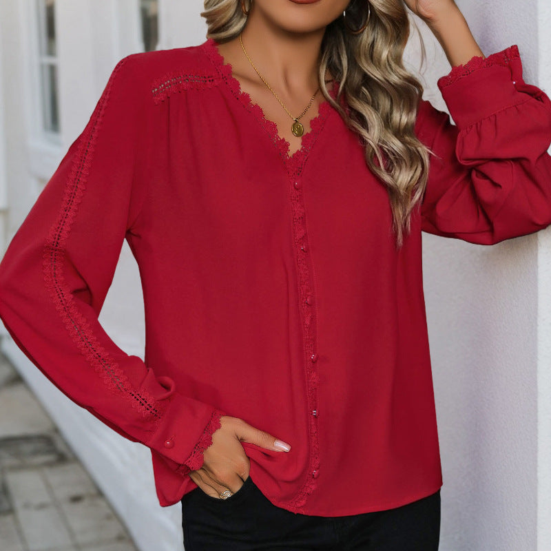 Damen Chiffonbluse mit feinen Spitzenakzenten und Knopfdetails R&B