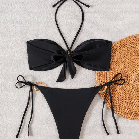 Damen Bandeau-Bikini mit Gold-Accessoires R&B