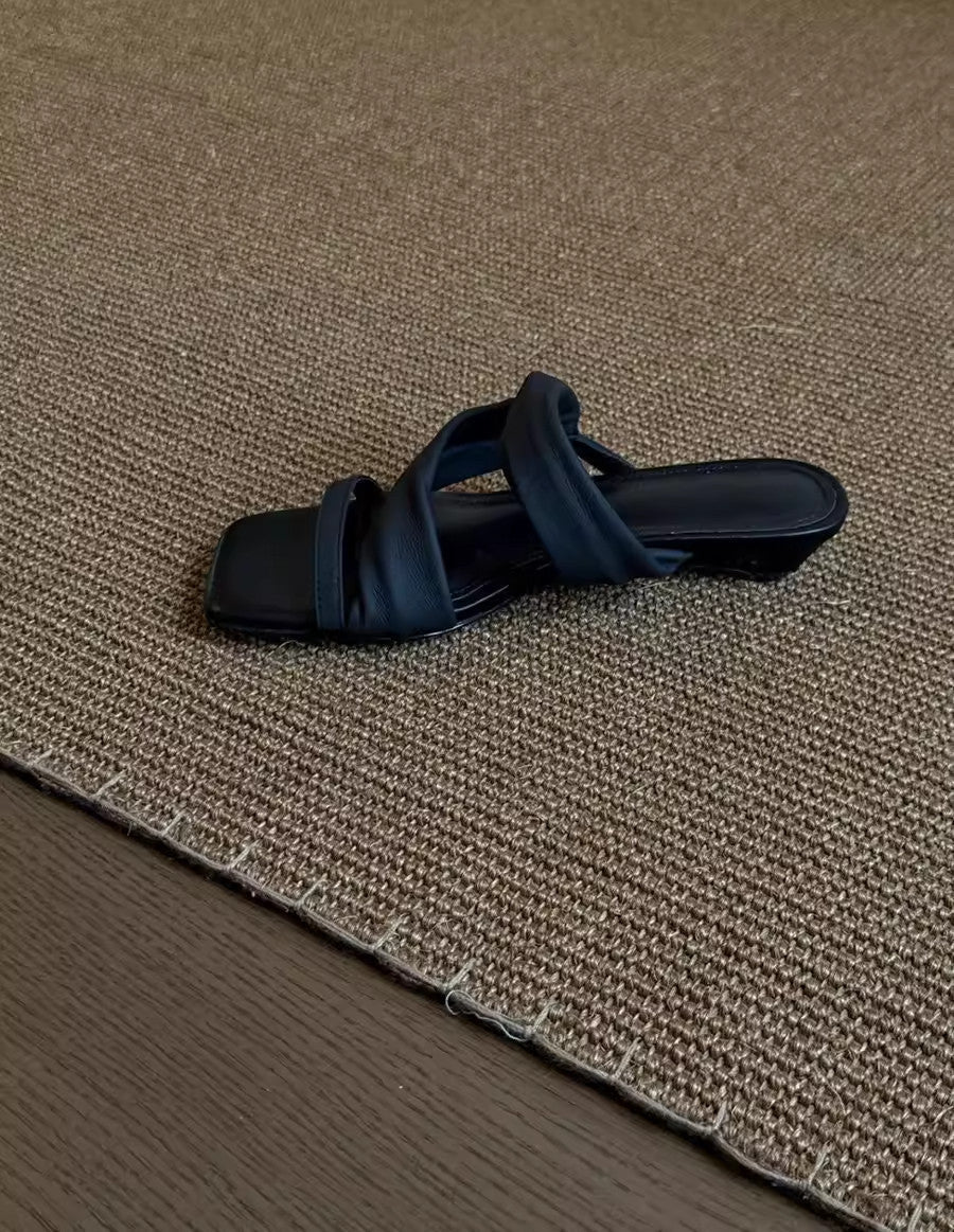 Damen modische Riemchen-Sandalen mit bequemer Fußbettgestaltung R&B