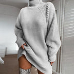 Damen Strickpullover mit hohem Kragen und asymmetrischem Saum
