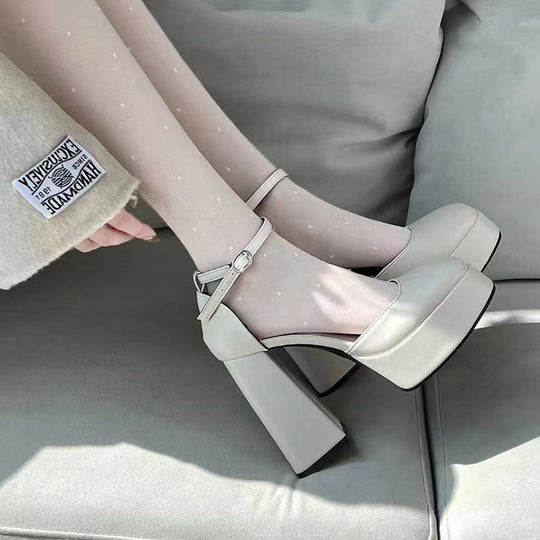 Damen-Plateau-Absatzsandalen mit robustem Blockabsatz und verstellbarem Riemchen R&B