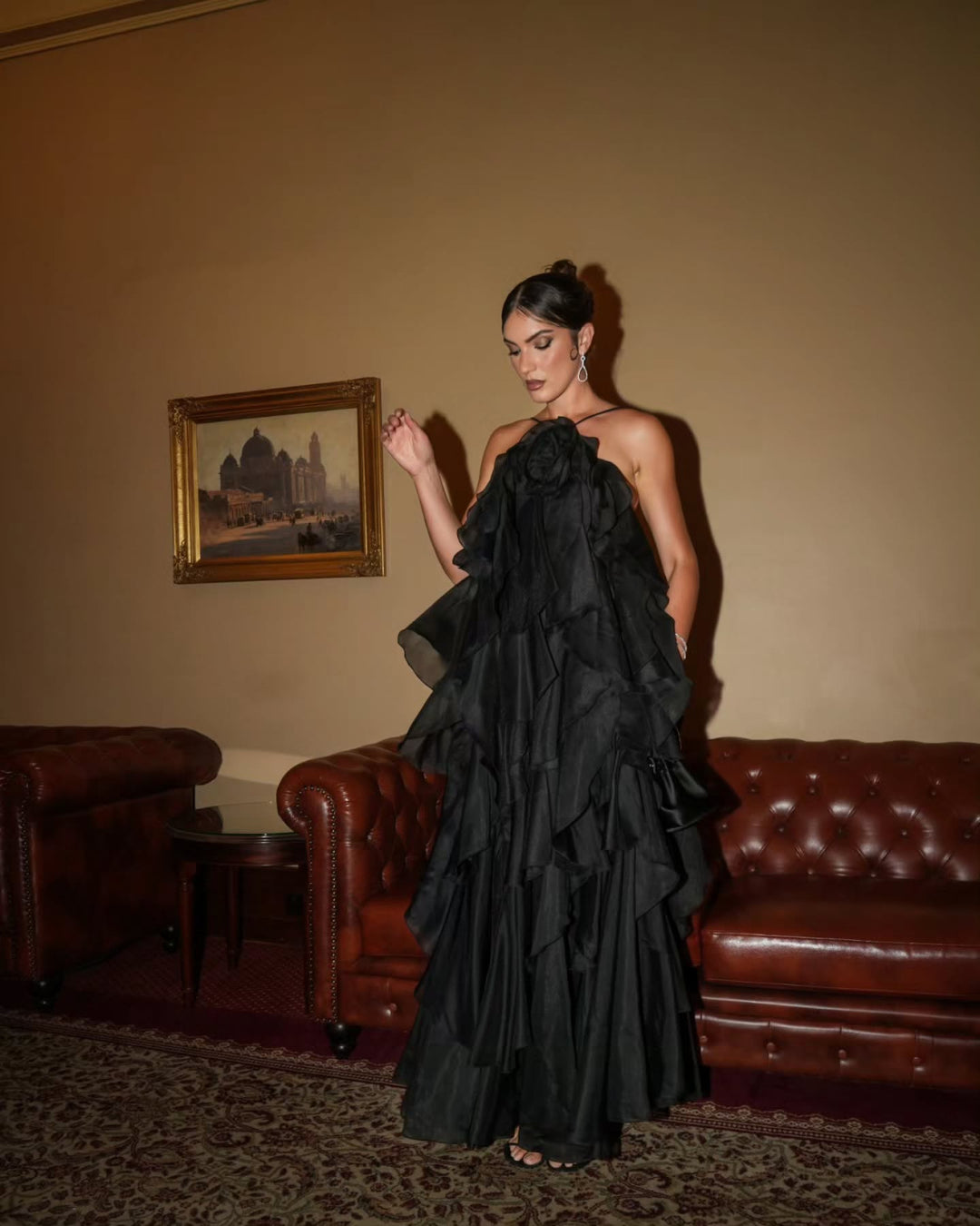 Damen Maxikleid mit voluminösen Rüschen und floralen Akzenten R&B