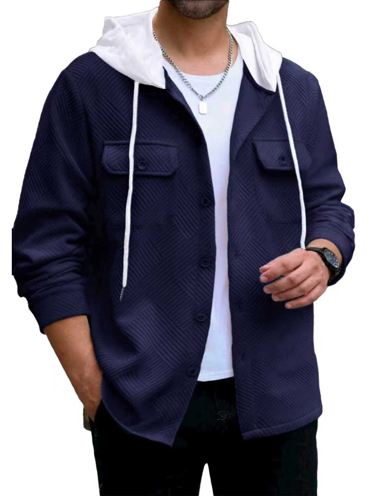 Herren nan strukturierte Overshirtjacke mit gesteppter Diagonalstruktur, Kontrastkapuze und aufgesetzten Brustklappen R&B