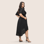 Damen Elegantes Wickelkleid mit asymmetrischem Saum und taillierendem Gürtel R&B