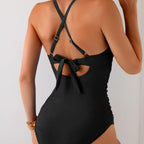 Damen Einteiler Badeanzug mit elegantem Wickel-Design und femininem Schnitt R&B