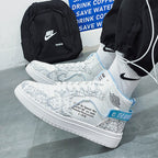 Damen Hohe Sneaker im urbanen Design mit auffälligem Print
