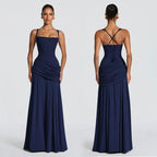 Damen Elegantes, schulterfreies Abendkleid mit raffinierten Drapierungen und fließendem Schnitt EB