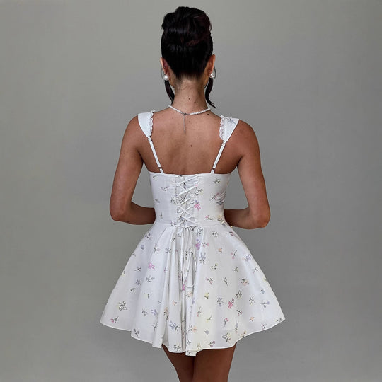Damen Verspieltes Kurzkleid mit femininer Schnürung und zarten Rüschendetails R&B