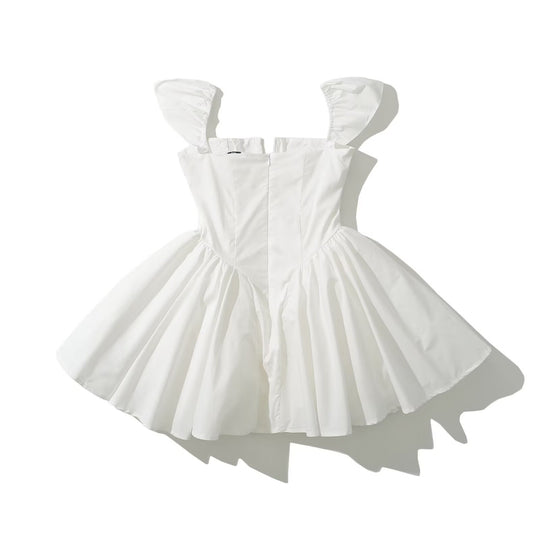 Damen Minikleid mit voluminösen Rüschenelementen und Knopfdetailierung R&B